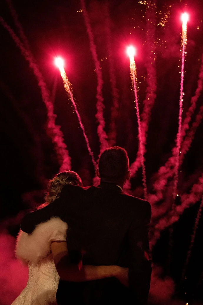 Feu d'artifice rouge flamboyant